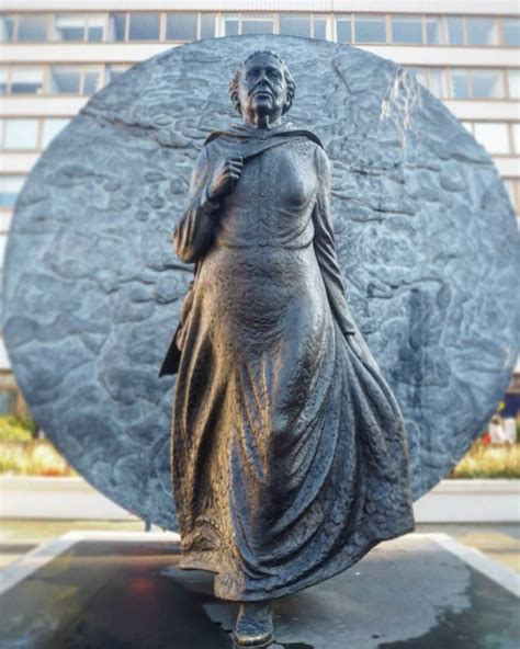 A London First: Mary Seacole's Sculpture · Look Up London Tours