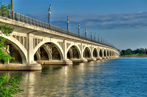 Belle Isle Bridge | VOICE OF DETROIT: The city's independent newspaper ...