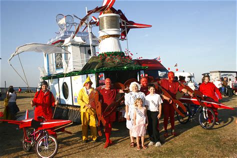 BBC - Norfolk - In pictures: Cromer Carnival 2009