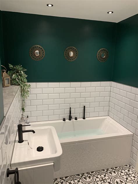 20+ Dark Green Bathroom - HOMYHOMEE