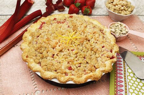 Full Circle - Recipe: Strawberry Rhubarb Pie with Streusel Topping