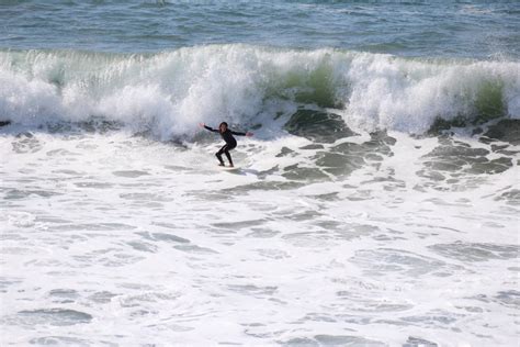 Manhattan Beach and Pier Surf Photo by B Core | 1:00 pm 12 Feb 2012