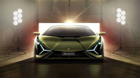 Lamborghini Sián debuts as the first hybrid V12 Lambo with ...