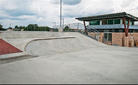 Williams Farm Skatepark - Team Pain Skate Parks