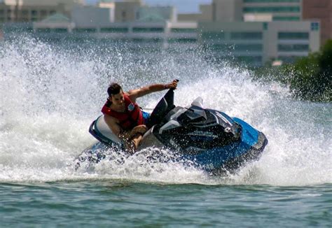 The Cost of Jet Skiing: Planning Your Water Adventure | TouristSecrets