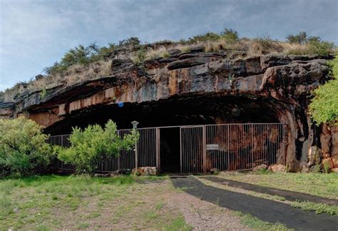 Site - Wonderwerk Cave Cave Entrance, Point Cloud, Early Humans, Human ...