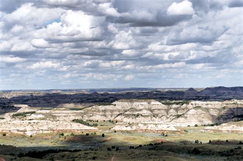 North Dakota Badlands | North dakota badlands, Badlands, Nature photography