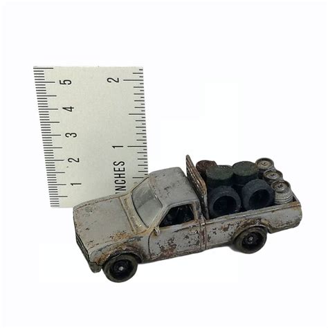 1/64 scale garage furniture set 9 - 1/64 diorama supplies