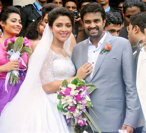 Pics: Amala Paul, AL Vijay Get Married - Indiatimes.com