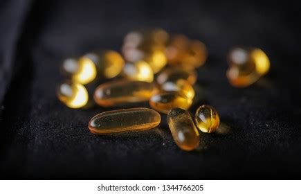 5+ Hundred Coconut Oil Capsules Royalty-Free Images, Stock Photos & Pictures | Shutterstock