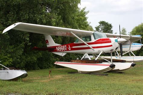 Cessna 150 no Pinterest