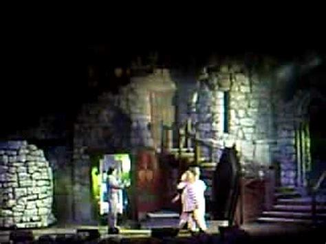 Scenes from Beetlejuice's Graveyard Revue pt. 1 - YouTube