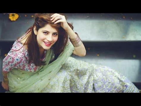 Neelam Muneer dance on song | ZAMA KHAYALI JANANA 2020 - YouTube