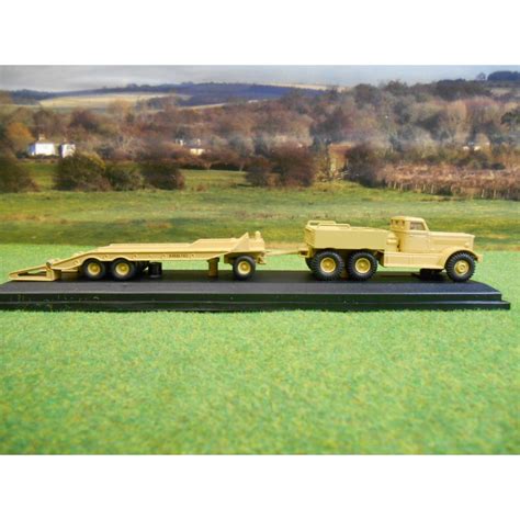 OXFORD 1:76 ARMY DIAMOND T & TANK TRANSPORTER WESTERN DESERT GHQ CAIRO - One32 Farm toys and models