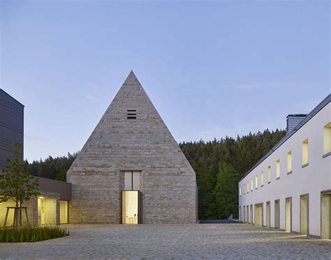 Chapel Of St. John The Baptist - Picture gallery | Architettura sacra, Architettura ...