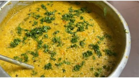 ISKCON Khichdi | ISKCON Prashadam | Mix Vegetable Khichdi | GULAB HARI Satvik Rasoi in 2022 ...