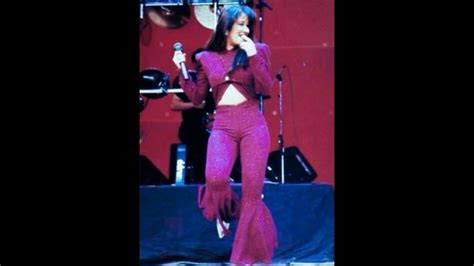 YouTube | Fashion, Pantsuit, Selena quintanilla