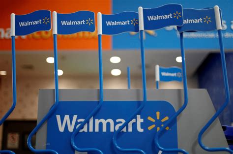 Walmart sees lower 2023 performance in time of economic uncertainty | Reuters