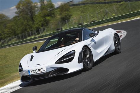 McLaren 720S - First Drive | Eurekar