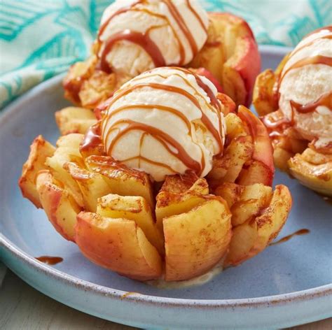 Dessert Recipe : Delicious Blooming Apples! - Kitchen - Tips and Crafts | Apple dessert recipes ...