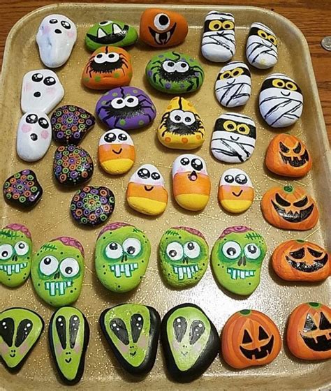 20 Ideas for Halloween Painted Rocks