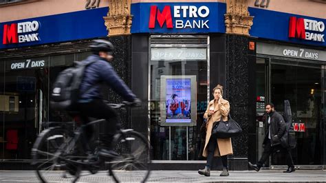 Watch Metro Bank Secures £925 Million Refinancing Deal - Bloomberg