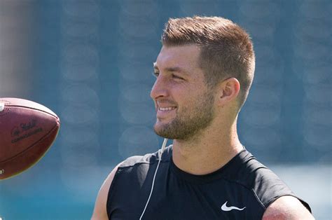 Tim Tebow Reportedly Signing 1-Year Deal to Play Tight End for Jaguars ...