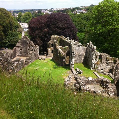 Okehampton Castle: All You Need to Know BEFORE You Go