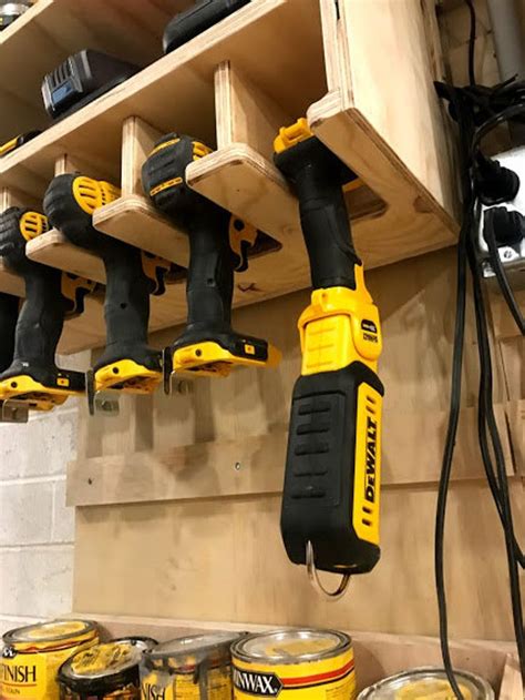 Dewalt Cordless Drill With Battery / How to replace Dewalt Cordless ...