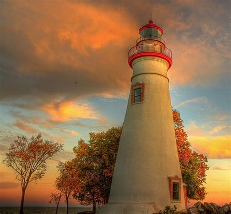 Autumn Lighthouse | lighthouses | Pinterest