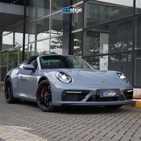 Brand New Porsche 911 992 Targa 4 GTS Arctic Grey - Prestige Image Motorcars