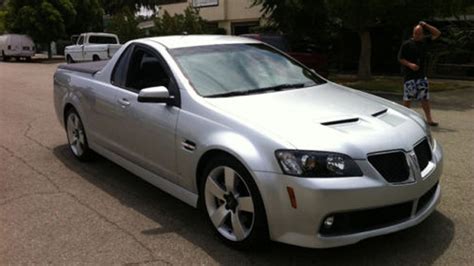 2009 Pontiac G8 Sport Truck is what we really want for Christmas