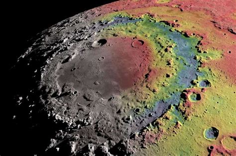 Research helps explain formation of ringed crater on the moon