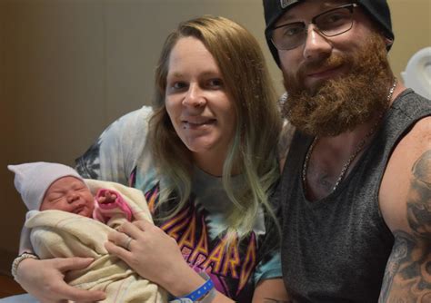 2022's 1st Reid Health baby surprises mom with Jan. 1 arrival