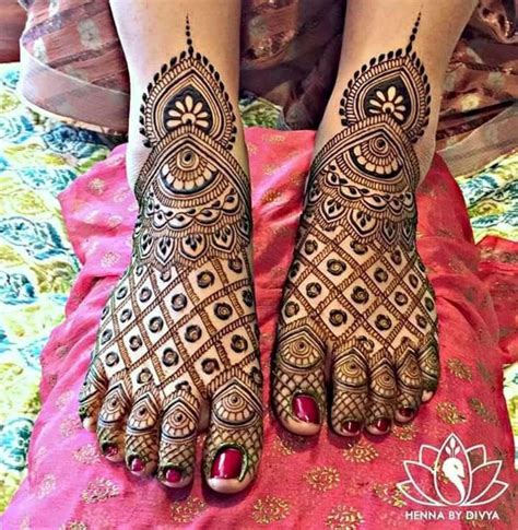 30 Mind Blowing Leg And Foot Mehndi Designs For Brides! | Legs mehndi ...