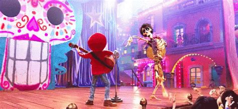 リメンバーミー Pixar ディズニー GIF - RememberMe Coco - Discover & Share GIFs ...