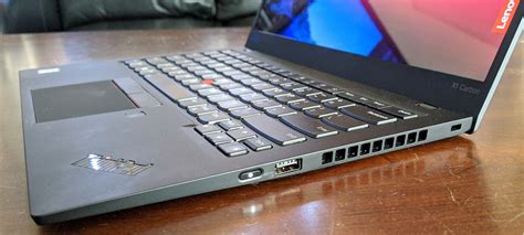 Lenovo ThinkPad X1 Carbon 7th Gen review: The 4K display is a splendid liability – Business