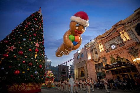 Universal Orlando Resort's 2023 Grinchmas and Hogwarts Holiday ...