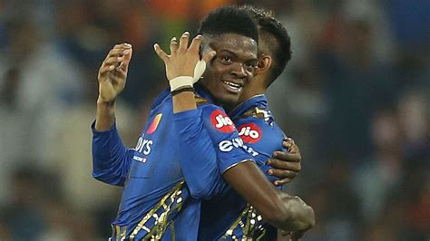 IPL 2019: Mumbai Indians Name Replacement for Injured Alzarri Joseph