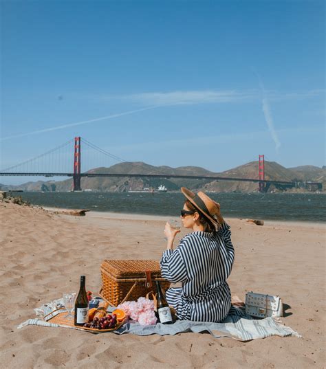 San Francisco Picnic: Alcohol-friendly Bay Area Picnic Spots - Palm Trees & Pellegrino