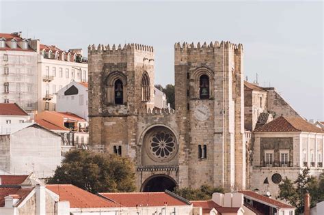 The Top 9 Things to Do in Lisbon's Alfama Neighborhood