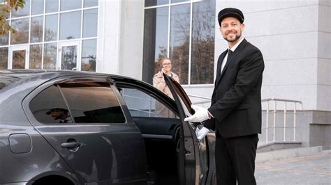 Hiring a Luxury Car Chauffeur