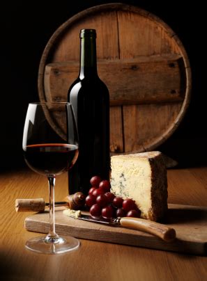 4 Simple & Inexpensive Wine & Cheese Pairings To Impress Your Guests This Holiday Season ...