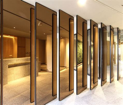 On Air Offices 2 :: Panel Partitions :: Tinted Mirrors + Grey Terrazzo Tile Floors | 인테리어, 디자인 ...