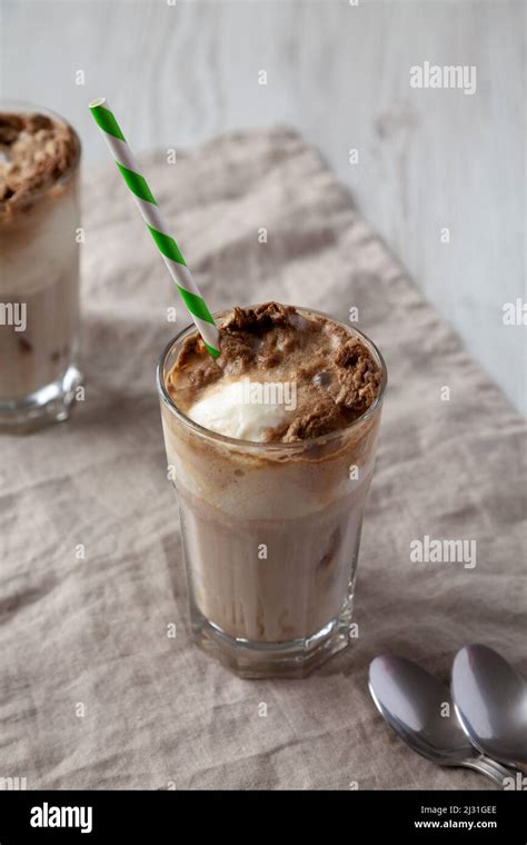 Homemade Ice Cream Float with Cola. Sweet Refreshment Drink, side view Stock Photo - Alamy