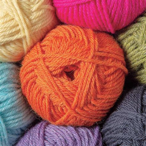 Different Types of Yarn: Explained - Easy Crochet Patterns