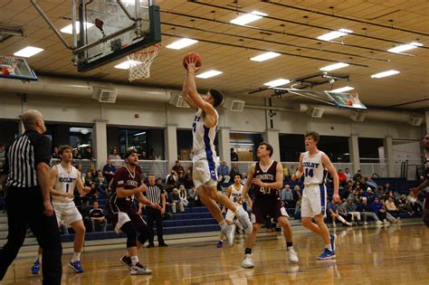 Maine's Colby College opens $200 million athletic facility