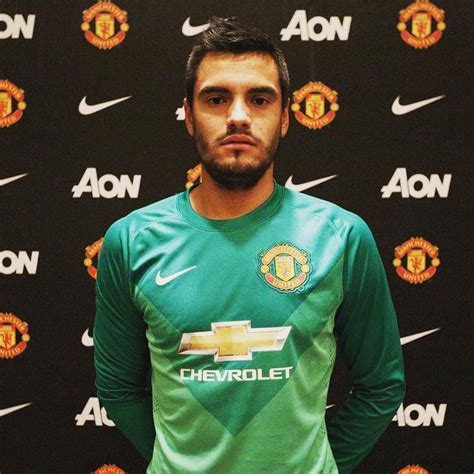 Manchester United contrata a Sergio Romero | Manchester united, Ryan giggs, Noticias de futbol