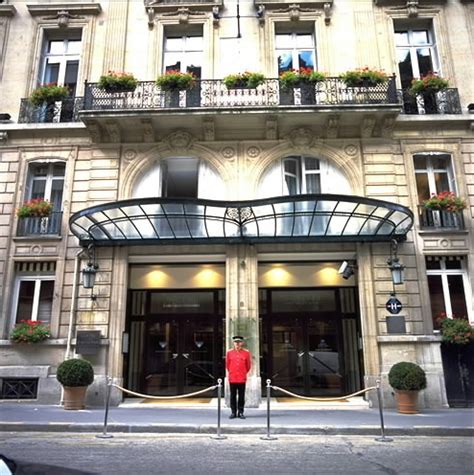 Stylish stay in Paris @ La Maison Champs-Élysées / Paris / France ...