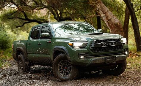 Toyota Tacoma vs Tundra Houston TX | Mike Calvert Toyota